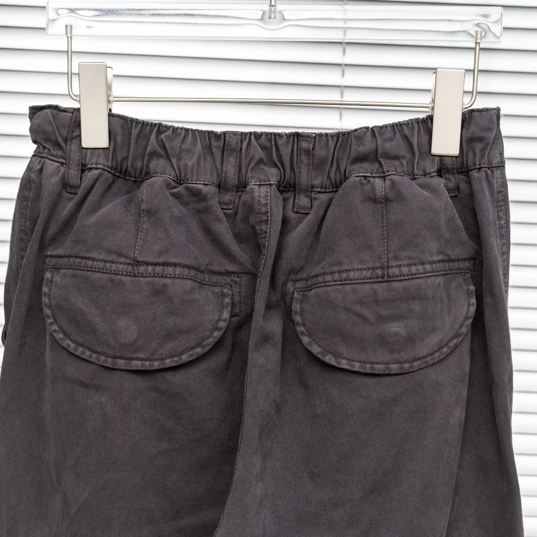 P340 top version (different currencies) Style: Stone Island STONE LSLAND washed and distressed multi-pocket functional trousers Color: Picture color Size: M-XXXL Fabric: Workwear Accessories: Full set of customized accessories No gender distinction, same style for men and women